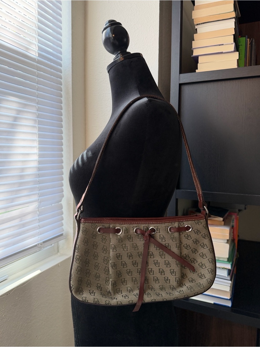 Dooney & Bourke H09K IV / Hazel Top Zip Shoulder Bag in Brown & Beige